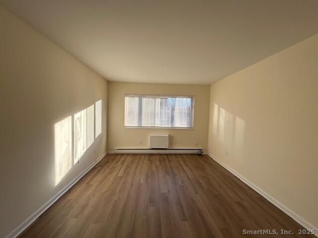 5 West Washington Avenue APT 7, Stamford, CT 06902