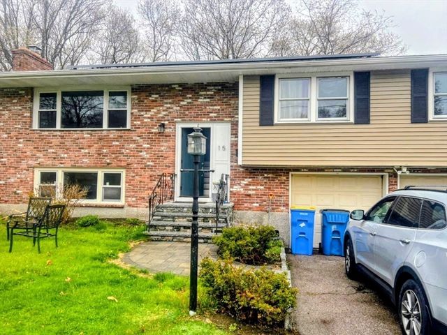 15 Sunset Dr, Randolph, MA 02368