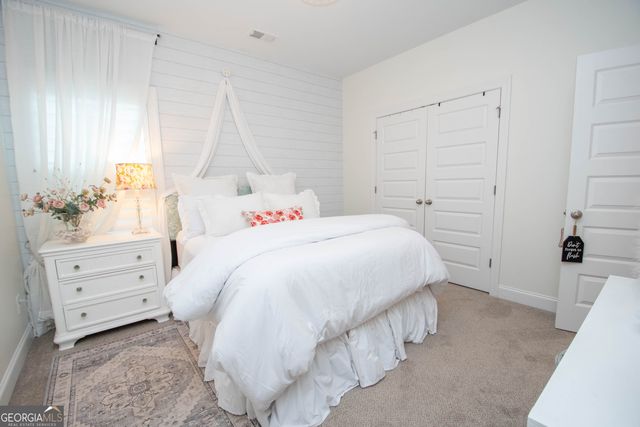 6 Delaware Way, Newnan, GA 30265