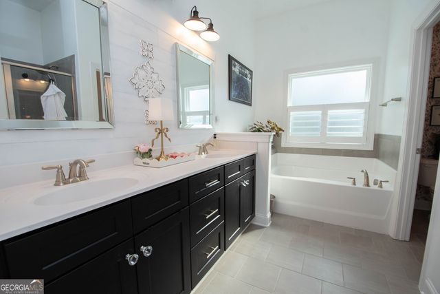 6 Delaware Way, Newnan, GA 30265