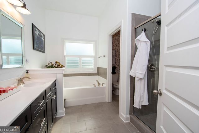 6 Delaware Way, Newnan, GA 30265