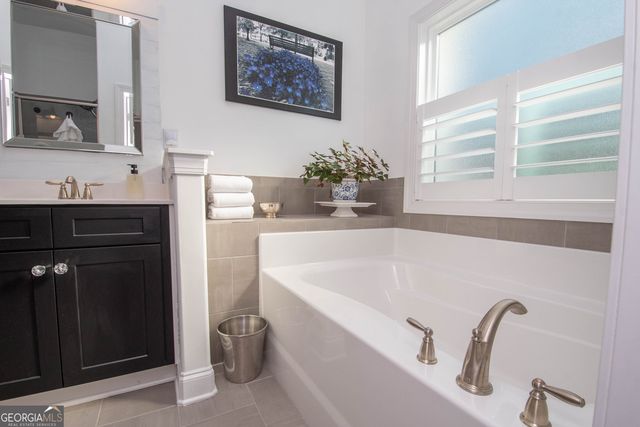 6 Delaware Way, Newnan, GA 30265