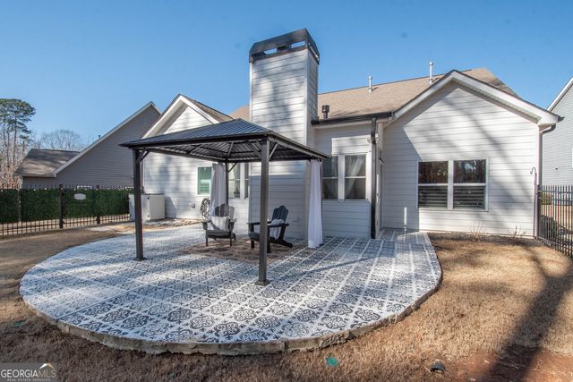 6 Delaware Way, Newnan, GA 30265