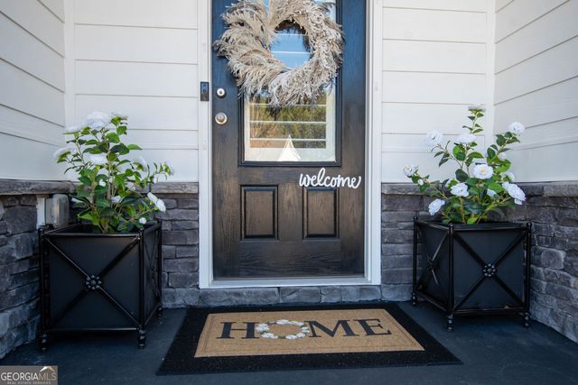 6 Delaware Way, Newnan, GA 30265