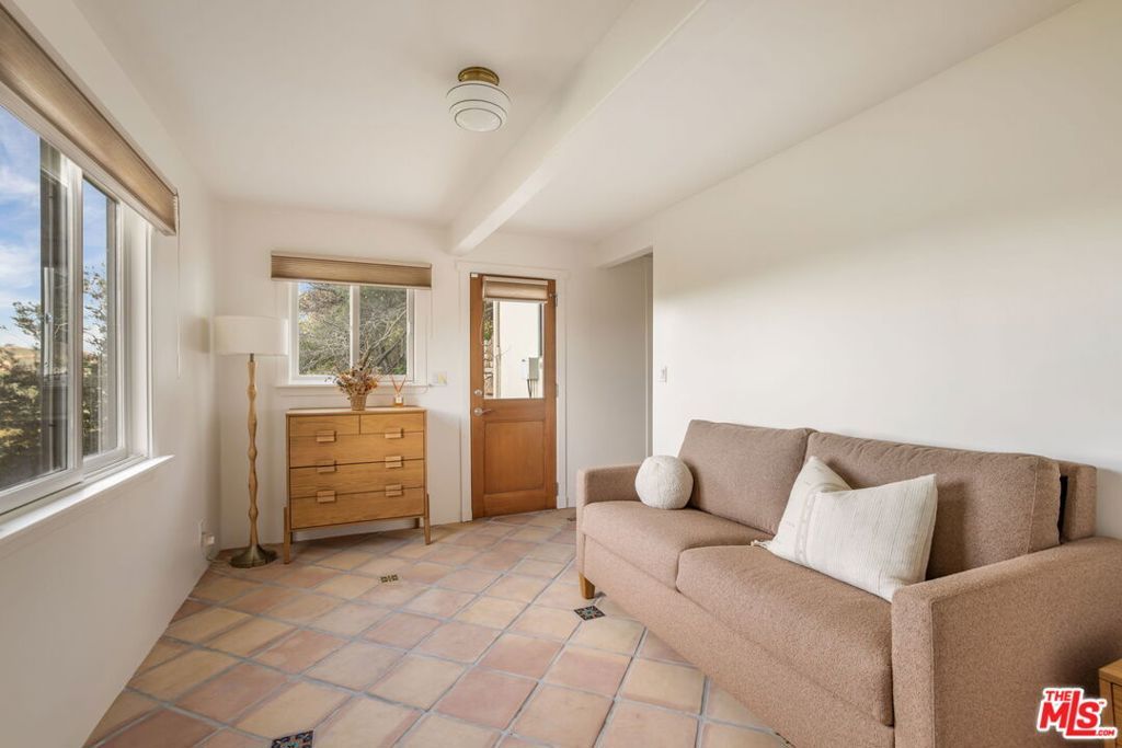 Image 28 of property listing at 20155 Observation Drive, Topanga, CA 90290