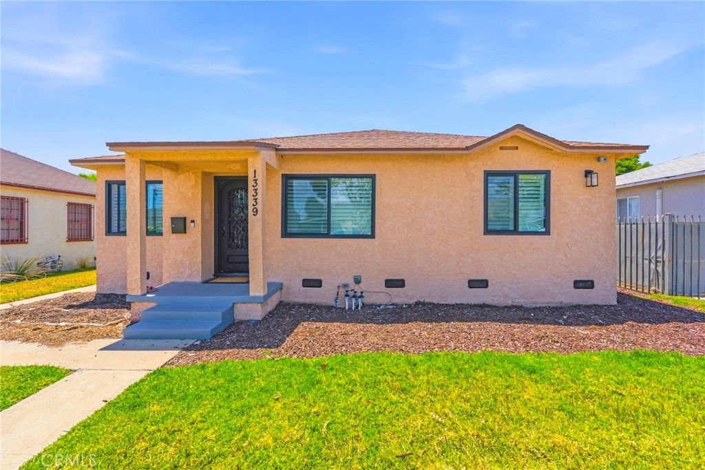 13339 Crocker, Los Angeles, CA 90061