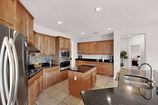 24 Los Balcones, Rio Rancho, NM 87124