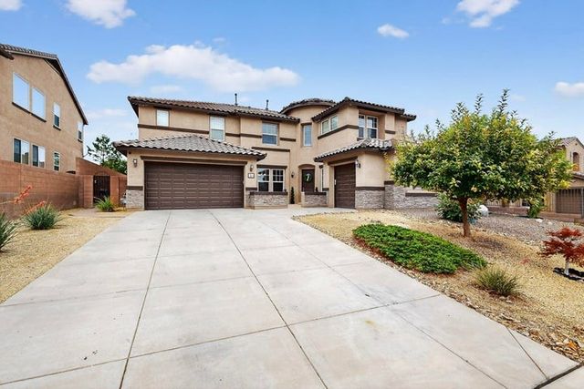 24 Los Balcones, Rio Rancho, NM 87124