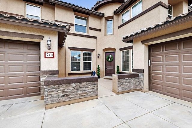 24 Los Balcones, Rio Rancho, NM 87124