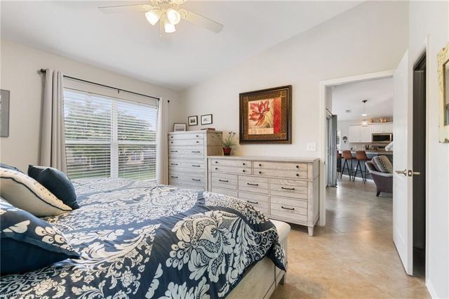 359 Dover PL E204, Naples, FL 34104