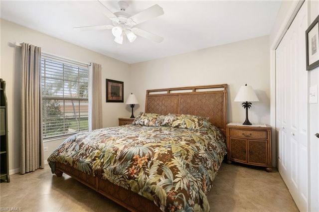 359 Dover PL E204, Naples, FL 34104