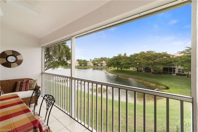 359 Dover PL E204, Naples, FL 34104