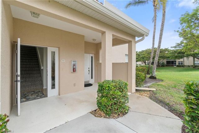 359 Dover PL E204, Naples, FL 34104
