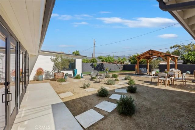1506 N Niagara Street, Burbank, CA 91505