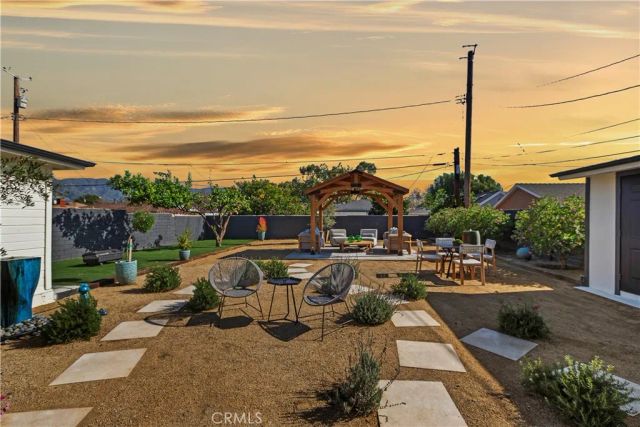 1506 N Niagara Street, Burbank, CA 91505