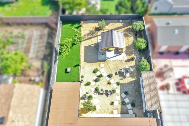 1506 N Niagara Street, Burbank, CA 91505