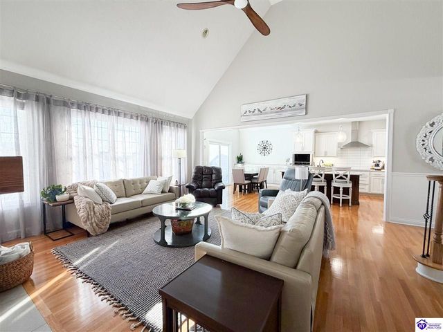 509 Maple Crest Way, Elizabethtown, KY 42701