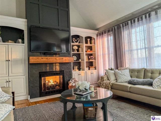 509 Maple Crest Way, Elizabethtown, KY 42701