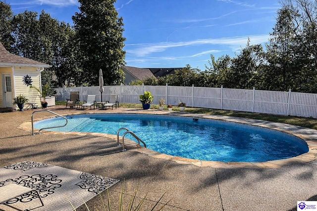 509 Maple Crest Way, Elizabethtown, KY 42701