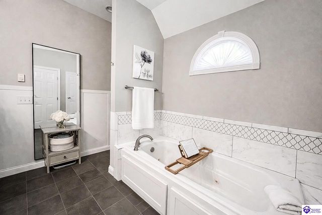 509 Maple Crest Way, Elizabethtown, KY 42701