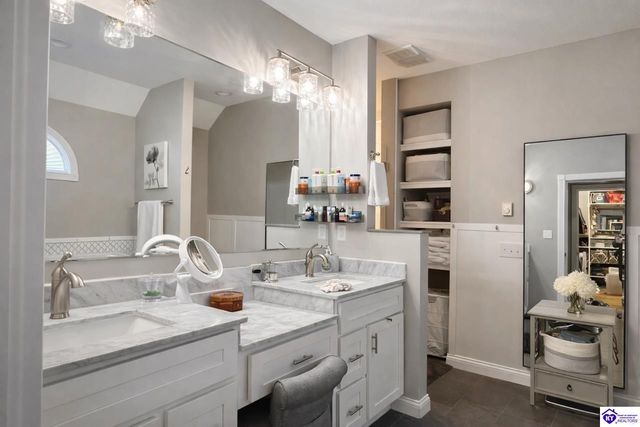 509 Maple Crest Way, Elizabethtown, KY 42701