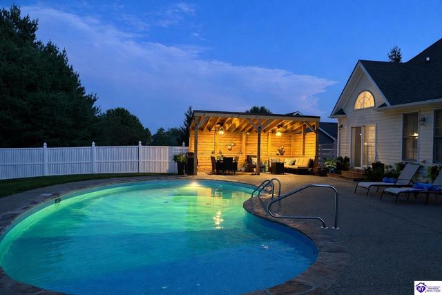 509 Maple Crest Way, Elizabethtown, KY 42701