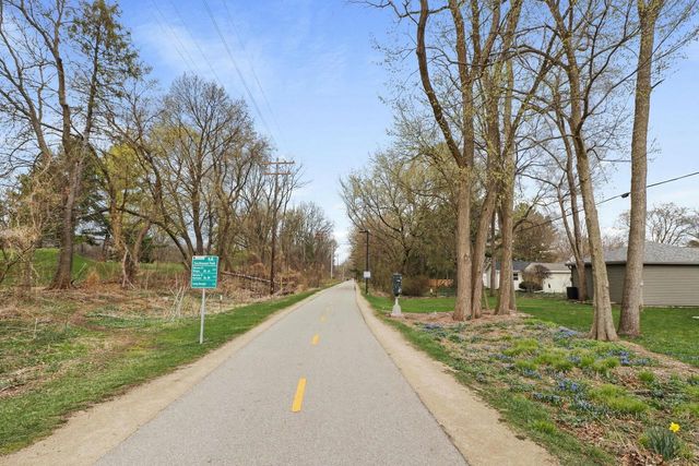 3222 GREGORY Street, Madison, WI 53711
