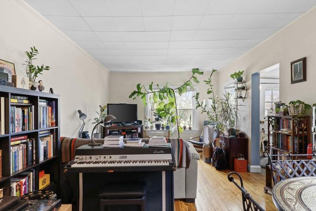 3222 GREGORY Street, Madison, WI 53711