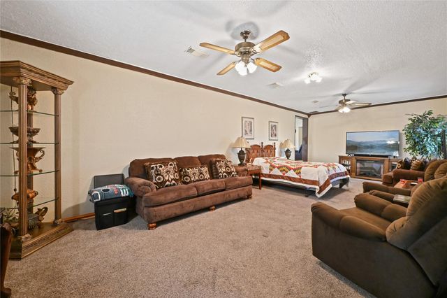 955 County Road 133, Liberty, TX 77575