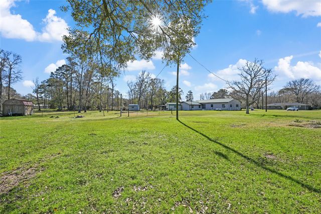 955 County Road 133, Liberty, TX 77575