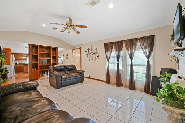 955 County Road 133, Liberty, TX 77575