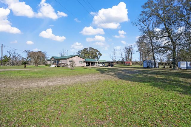 955 County Road 133, Liberty, TX 77575
