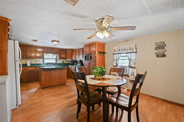 955 County Road 133, Liberty, TX 77575