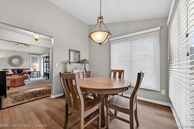 19060 Fortuna Drive 40, Clinton Township, MI 48038