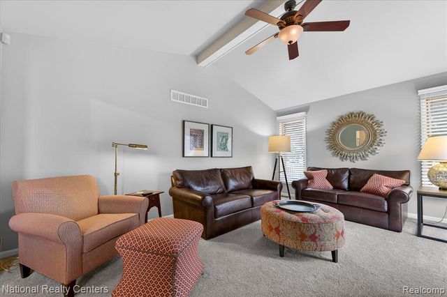 19060 Fortuna Drive 40, Clinton Township, MI 48038