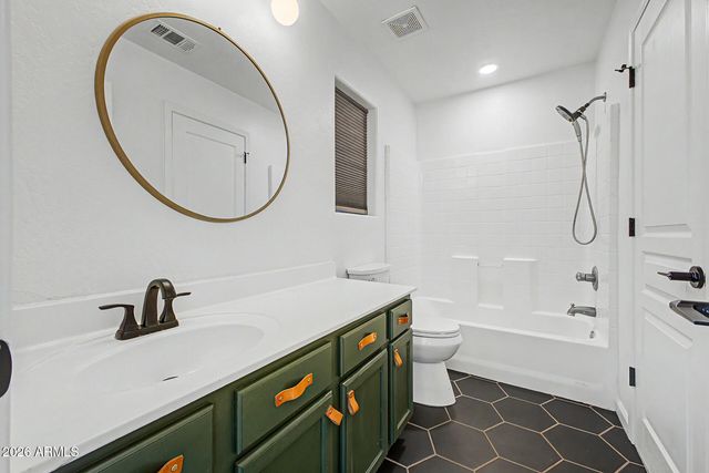451 S HAWES Road 27, Mesa, AZ 85208