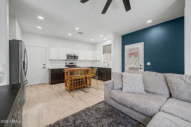 451 S HAWES Road 27, Mesa, AZ 85208