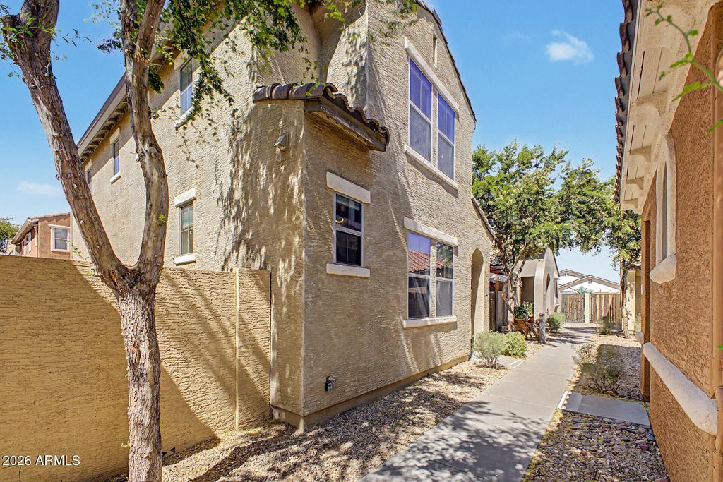 451 S HAWES Road 27, Mesa, AZ 85208 — photo 2