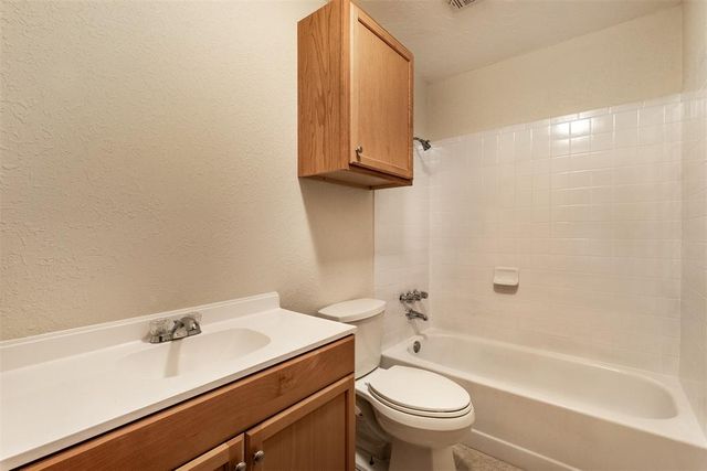 231 Barrett Place, Edmond, OK 73003