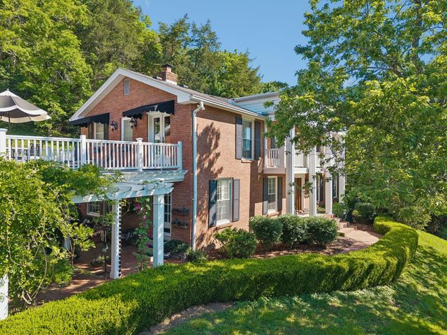 1288 Old Hillsboro Rd, Franklin, TN 37069