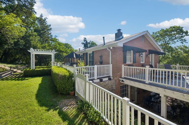 1288 Old Hillsboro Rd, Franklin, TN 37069