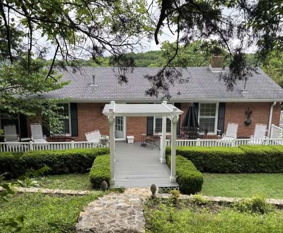 1288 Old Hillsboro Rd, Franklin, TN 37069