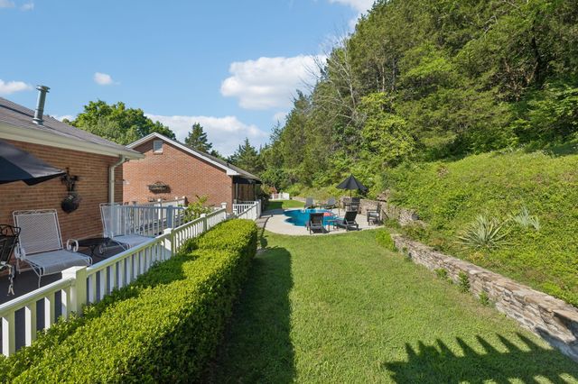 1288 Old Hillsboro Rd, Franklin, TN 37069