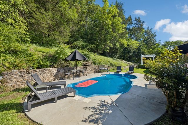 1288 Old Hillsboro Rd, Franklin, TN 37069