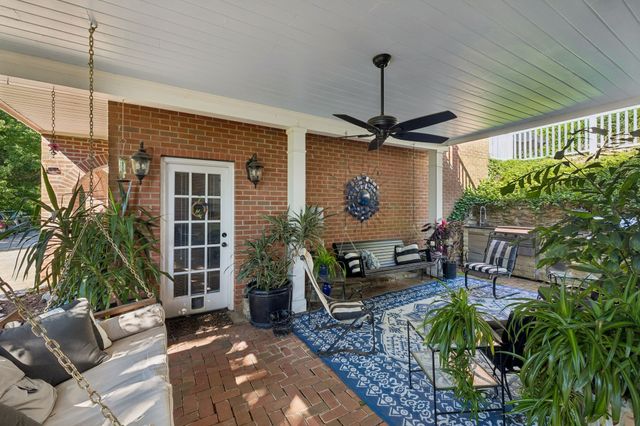 1288 Old Hillsboro Rd, Franklin, TN 37069