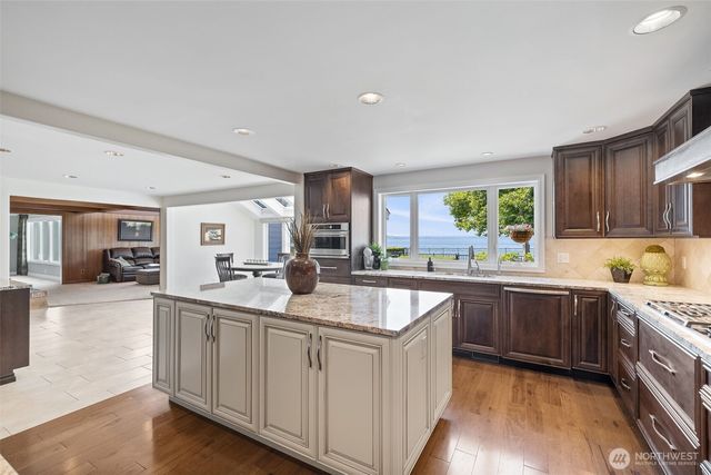 18141 Normandy Terrace SW, Normandy Park, WA 98166
