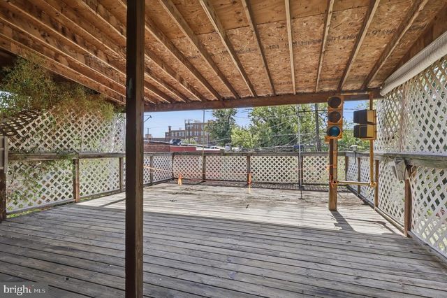2807 W LAFAYETTE AVE W, Baltimore, MD 21216