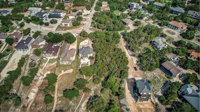 400 Lakefront DR, Lago Vista, TX 78645