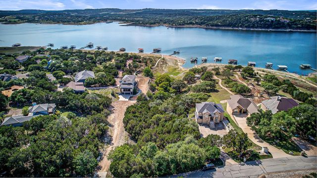 400 Lakefront DR, Lago Vista, TX 78645