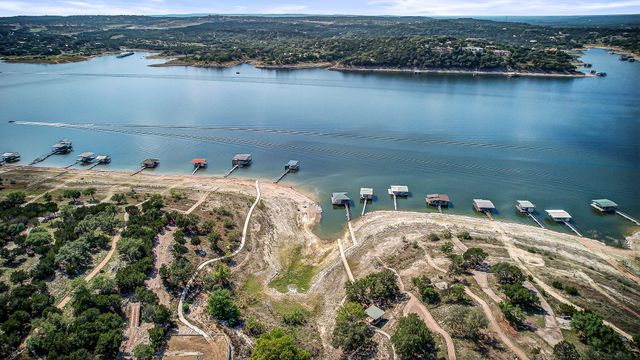 400 Lakefront DR, Lago Vista, TX 78645